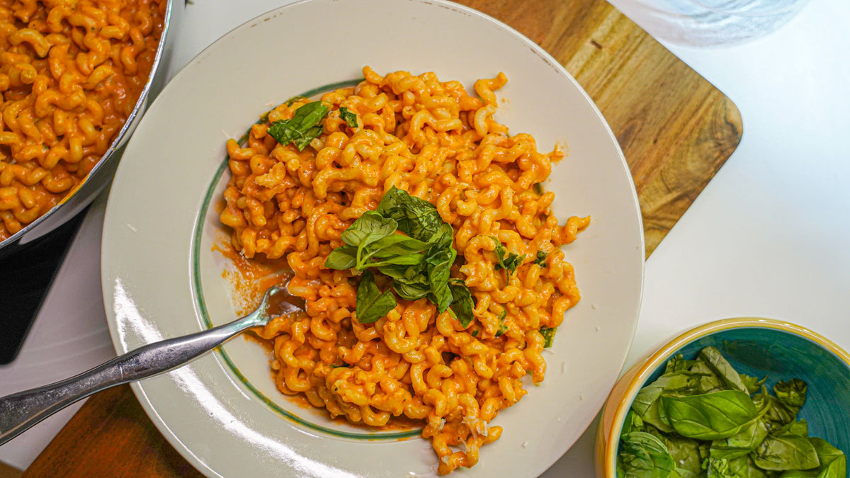 Cremet peberfrugt-pastasauce med ricotta