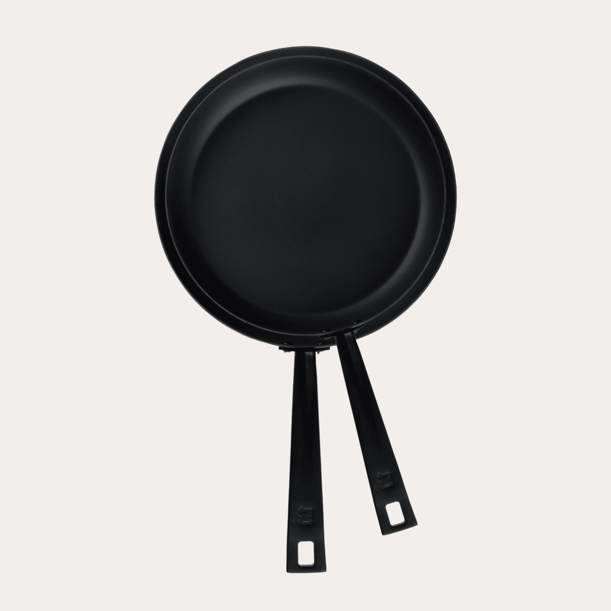 Set koekenpannen van 25 en 28 cm van carbonstaal van Qookware