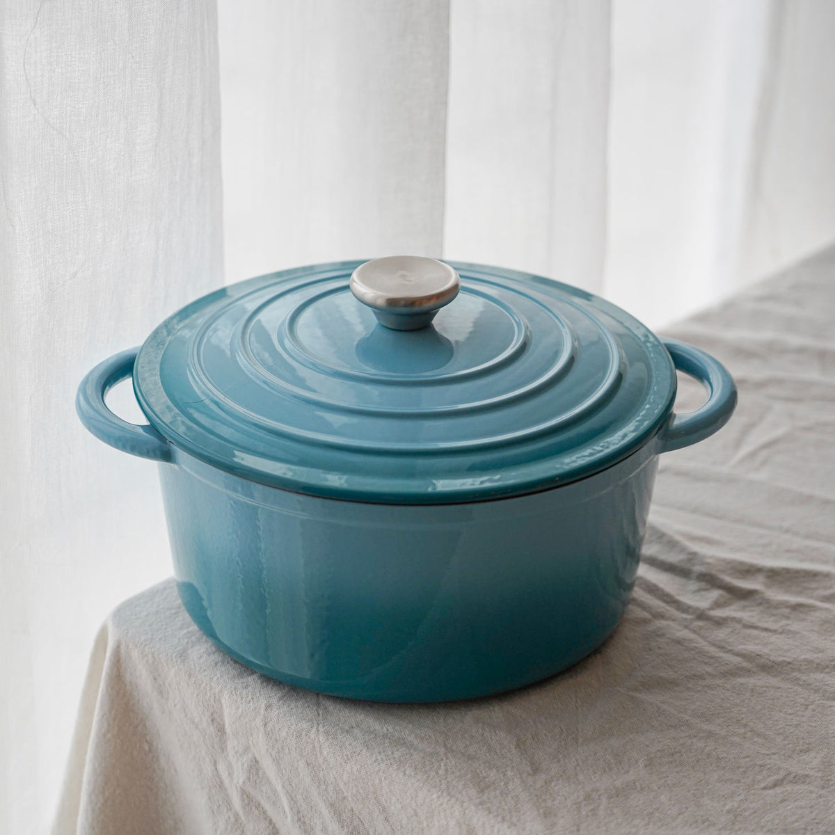 Pan met deksel van geëmailleerd gietijzer van 6,3 liter van Qookware
