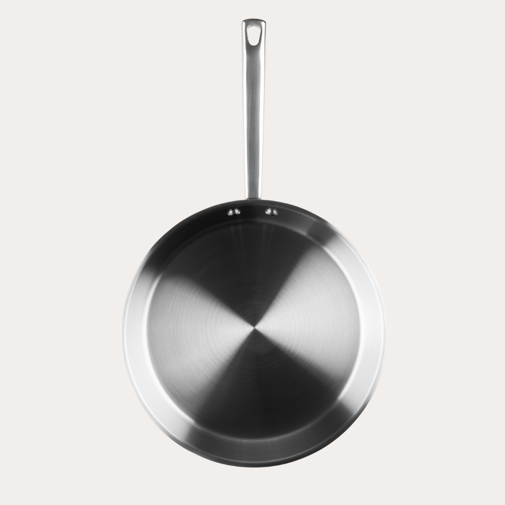 ChefGrade koekenpan 28 cm van roestvrij staal – detailfoto van Qookware